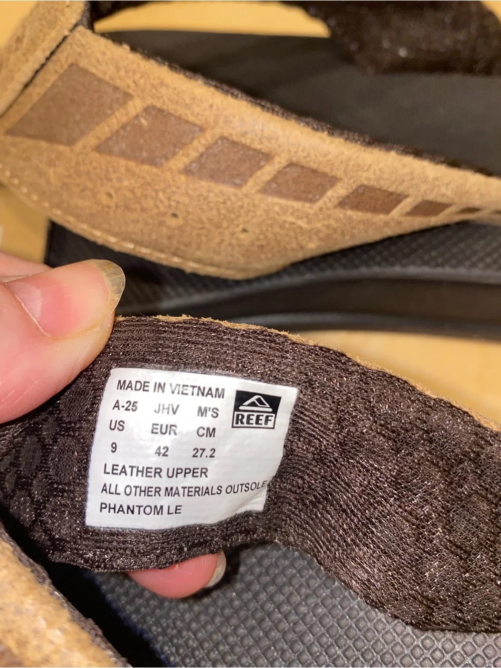 NWT Reef Men’s Phantom LE Brown Leather high arch Flip Flops Size 9